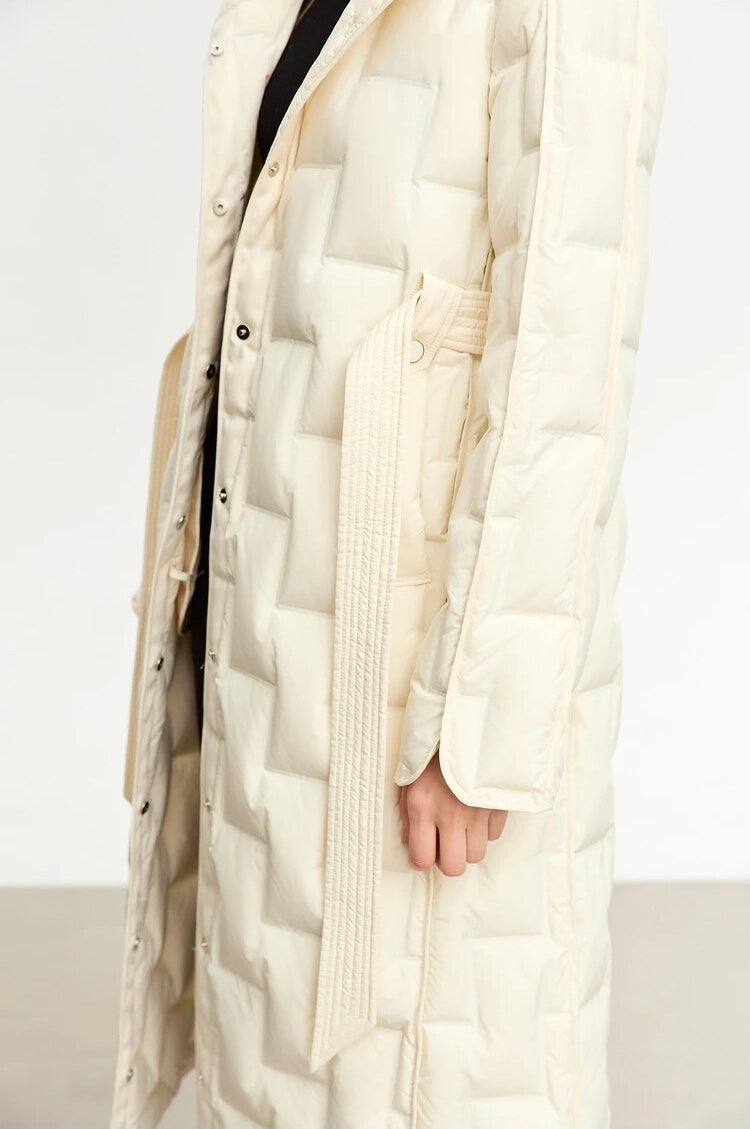 “Winter’s Tale” Women’s Minimalistic Hooded Winter Jacket