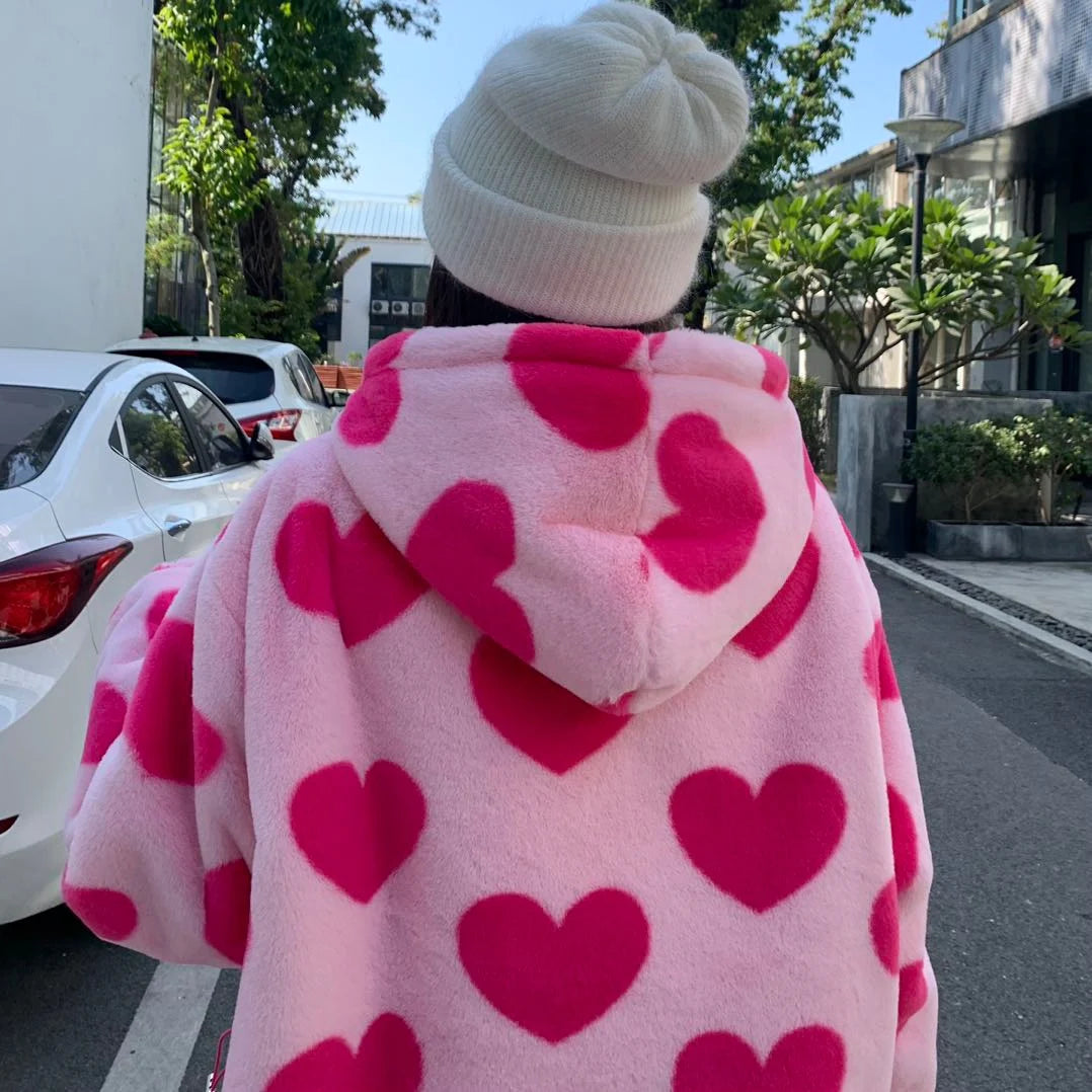 “Love Lace” Women’s Heart-shaped Harajuku Print Plush Hoodie