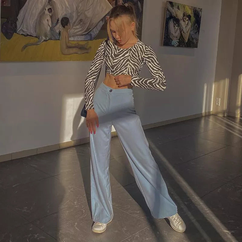 “Lil Baddie” Sexy Backless Long Sleeve Crop Top