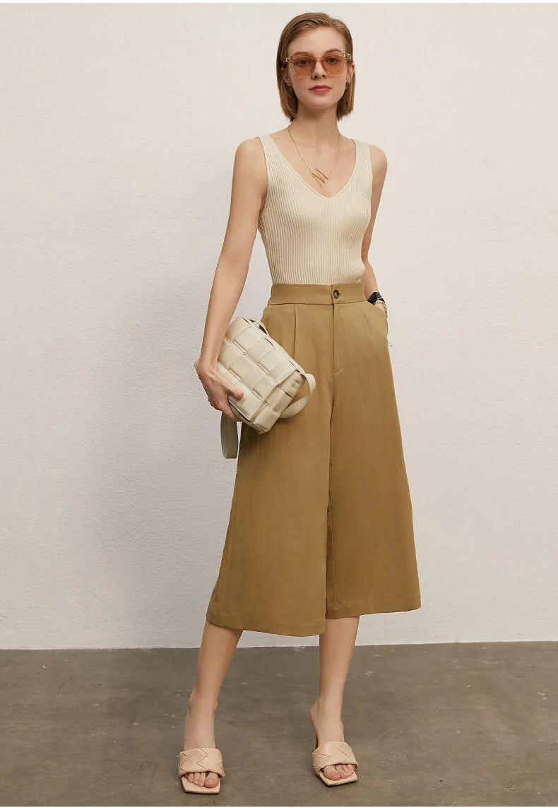 ”Daytime In Milan” Women’s Sexy V-Neck Minimalistic Camis Top