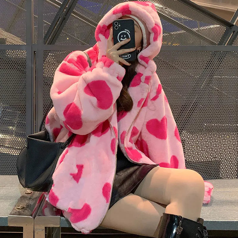 “Love Lace” Women’s Heart-shaped Harajuku Print Plush Hoodie