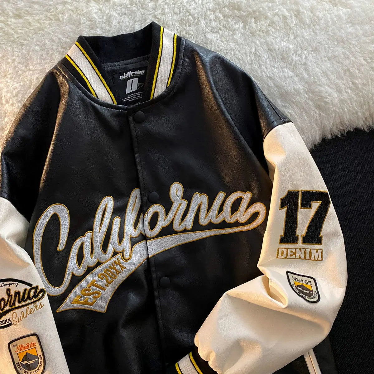 "California Dreamin" Women's Retro Letter Print Leather Baseball Jacket