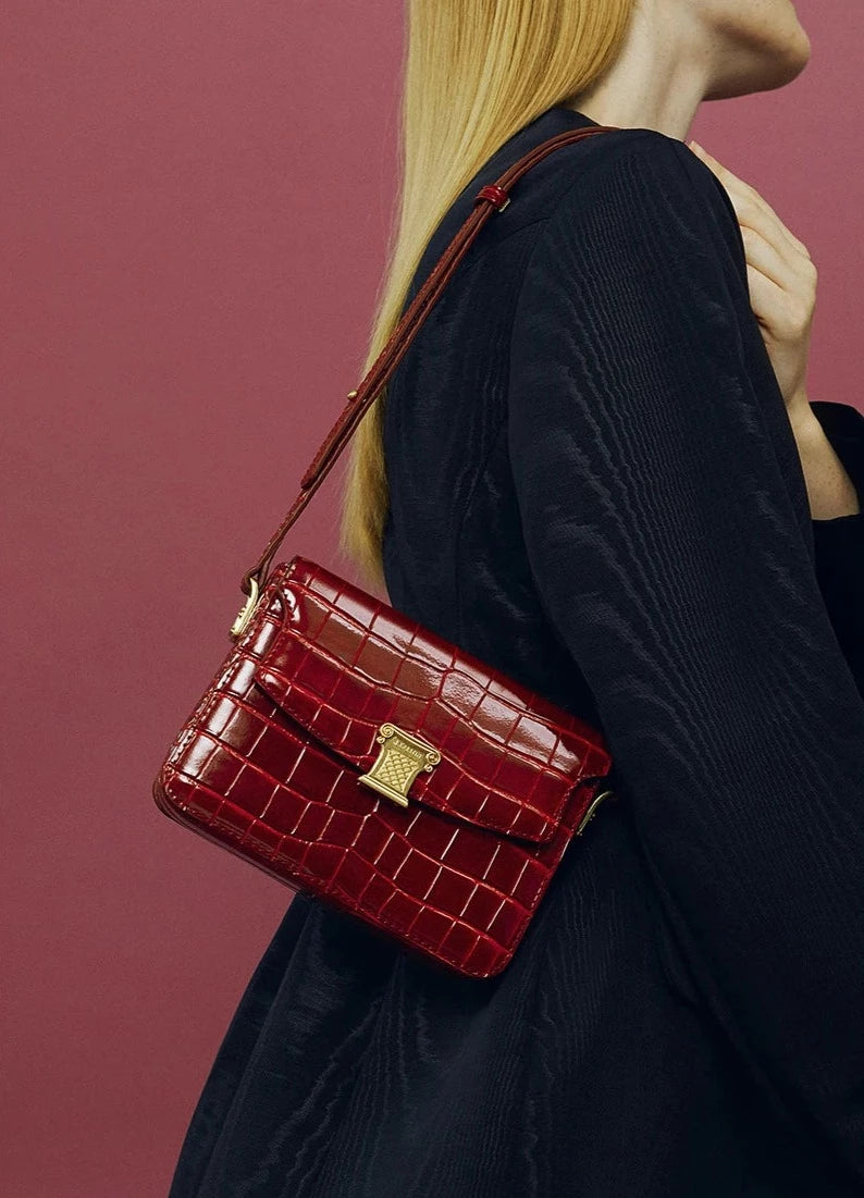 "Last Few Months" Retro Crocodile Leather Handbag