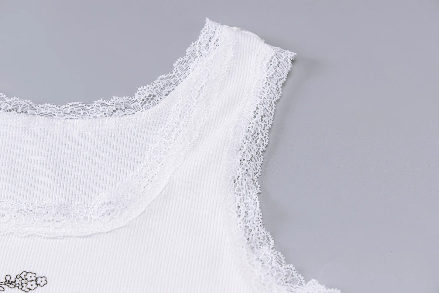 “Fairy Talez” Women’s Lace Trim Cartoon Printed Ribbed Tank Top