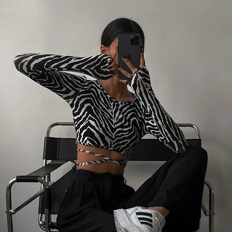 “Lil Baddie” Sexy Backless Long Sleeve Crop Top