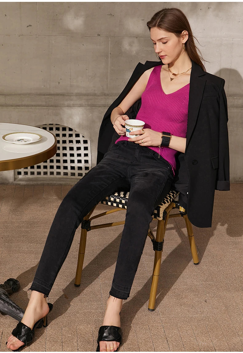 ”Daytime In Milan” Women’s Sexy V-Neck Minimalistic Camis Top
