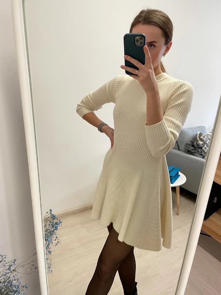 ”Eurocentric Beauty” Elegant Chic Slim Knitted Mini Dress