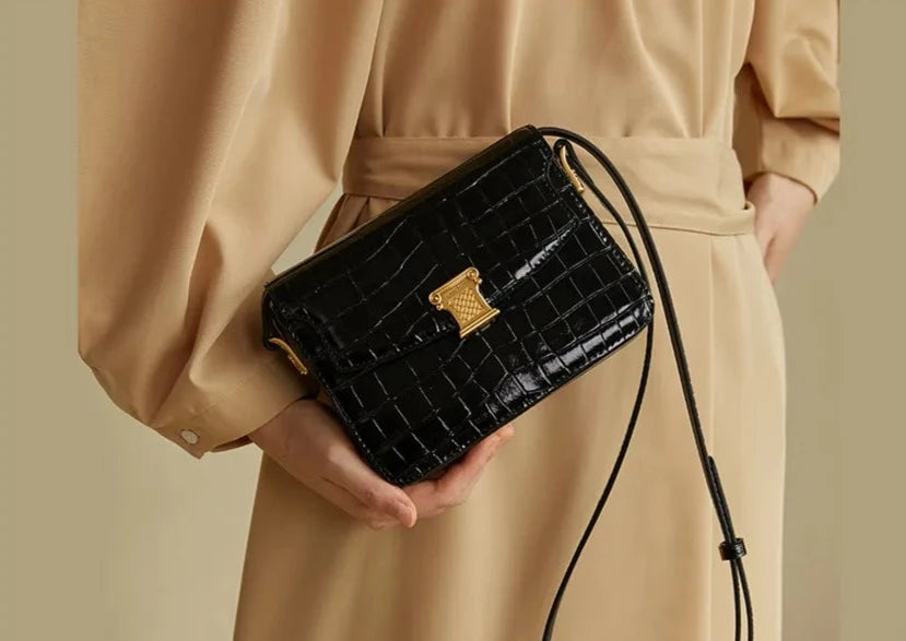 "Last Few Months" Retro Crocodile Leather Handbag