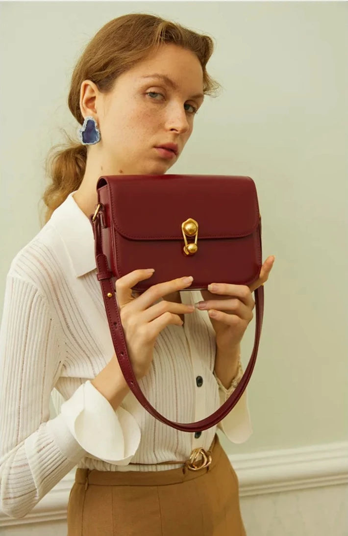 Designae’ Leather Crossbody Shoulder Bag