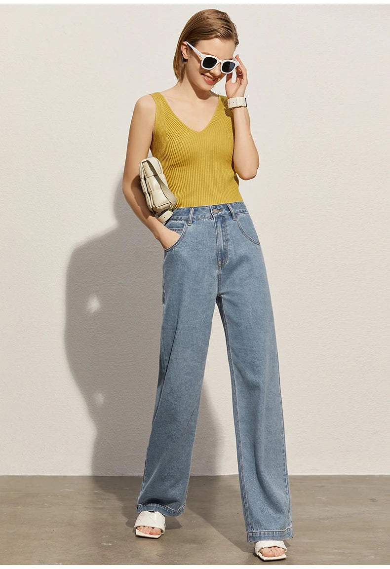 ”Daytime In Milan” Women’s Sexy V-Neck Minimalistic Camis Top