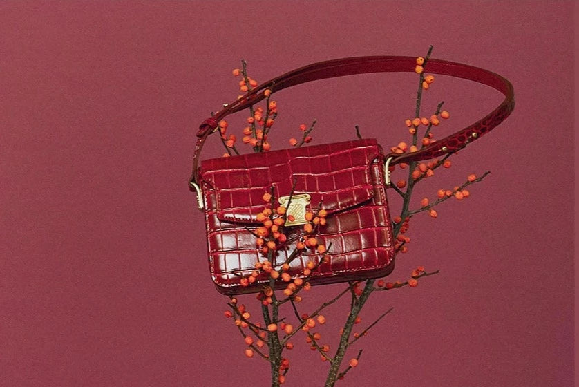 "Last Few Months" Retro Crocodile Leather Handbag