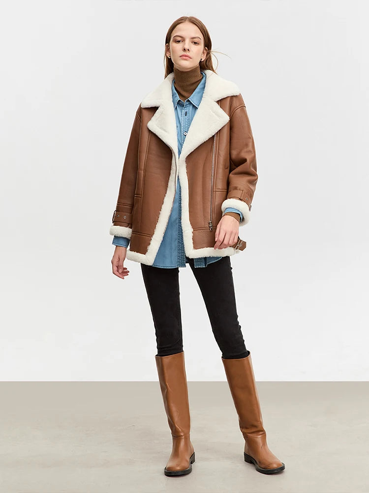 “Amy” Women’s Vintage Oversized Lambswool Fur Coat