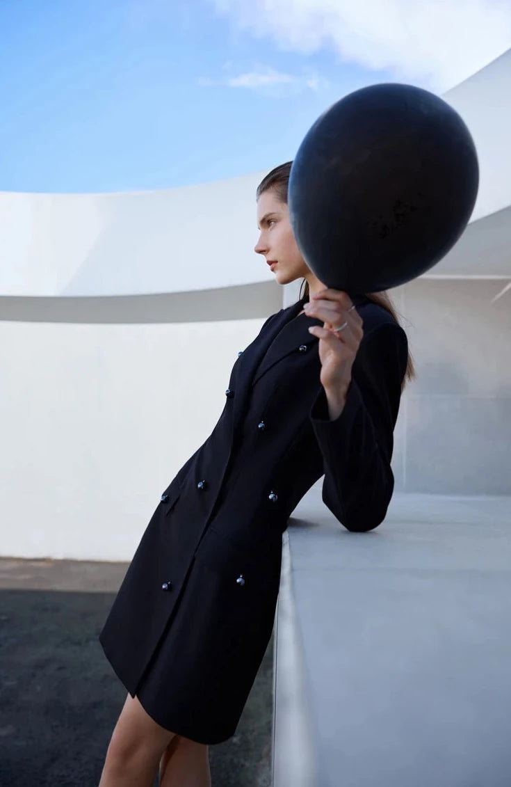 “CEO” Women’s Vintage Minimalistic Long Waist Lapel Blazer