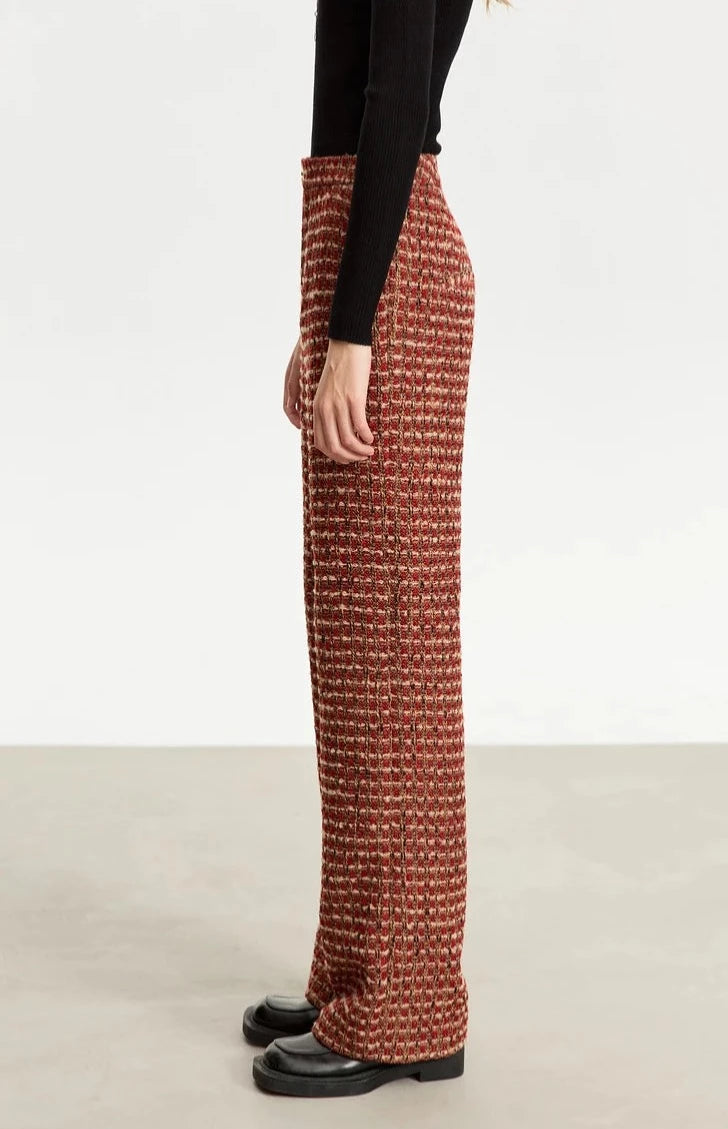 “Fantasy” Women’s Parisian Style Tweed Suit