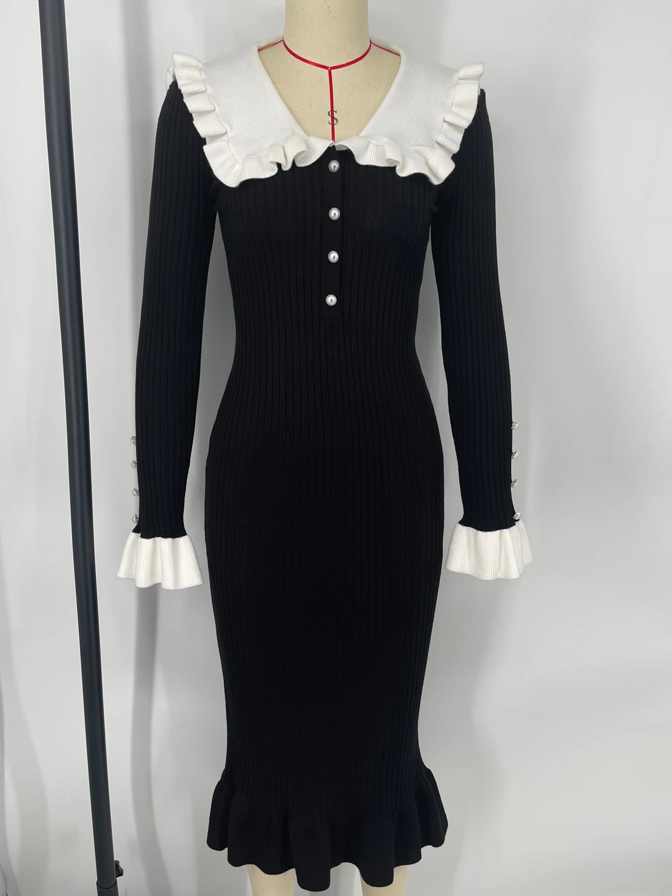 ”Elizabeth” Vintage Knitted High Waist Ruffled Maxi Dress
