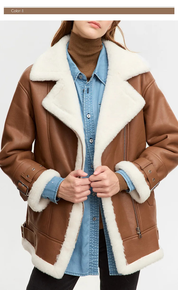 “Amy” Women’s Vintage Oversized Lambswool Fur Coat