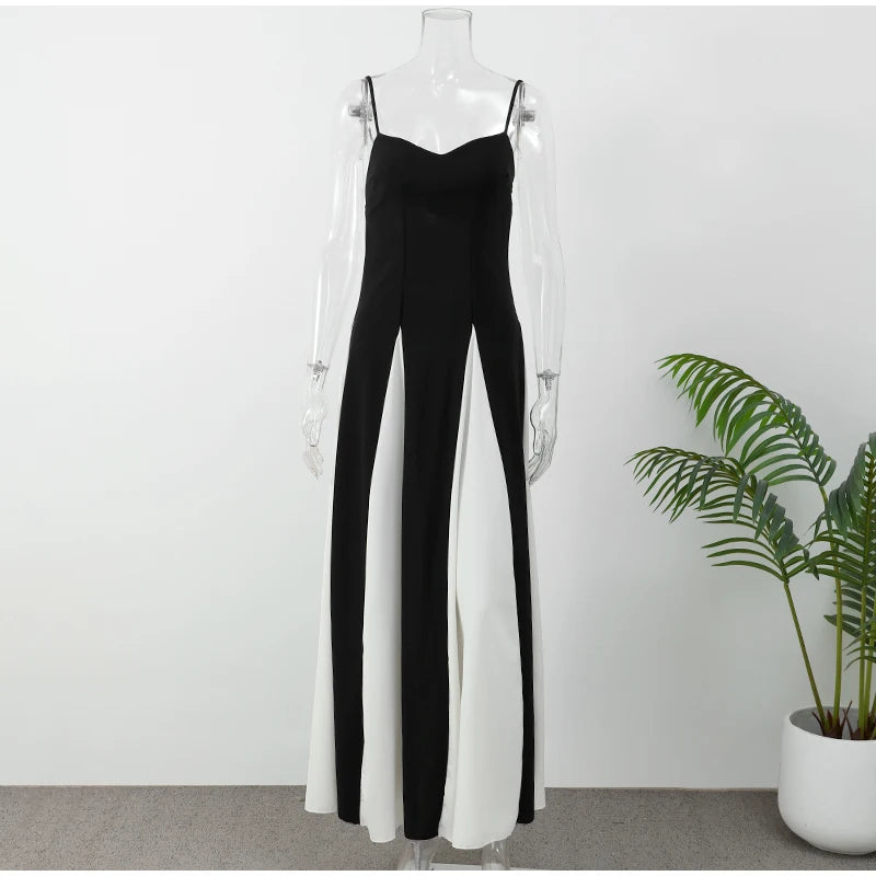 "Daisy" Women's Backless Pleated V-neck Maxi Dress