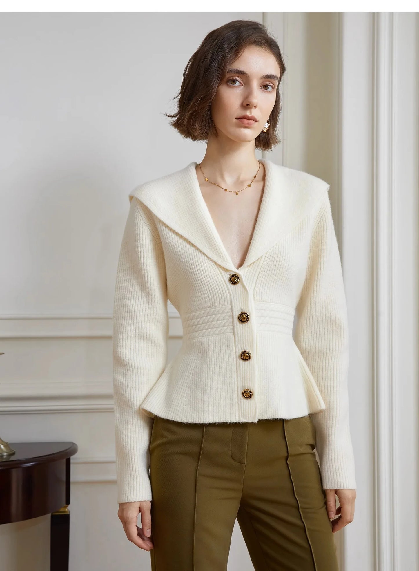 “Vivian” Women’s Knitted V-Neck Cashmere Sweater