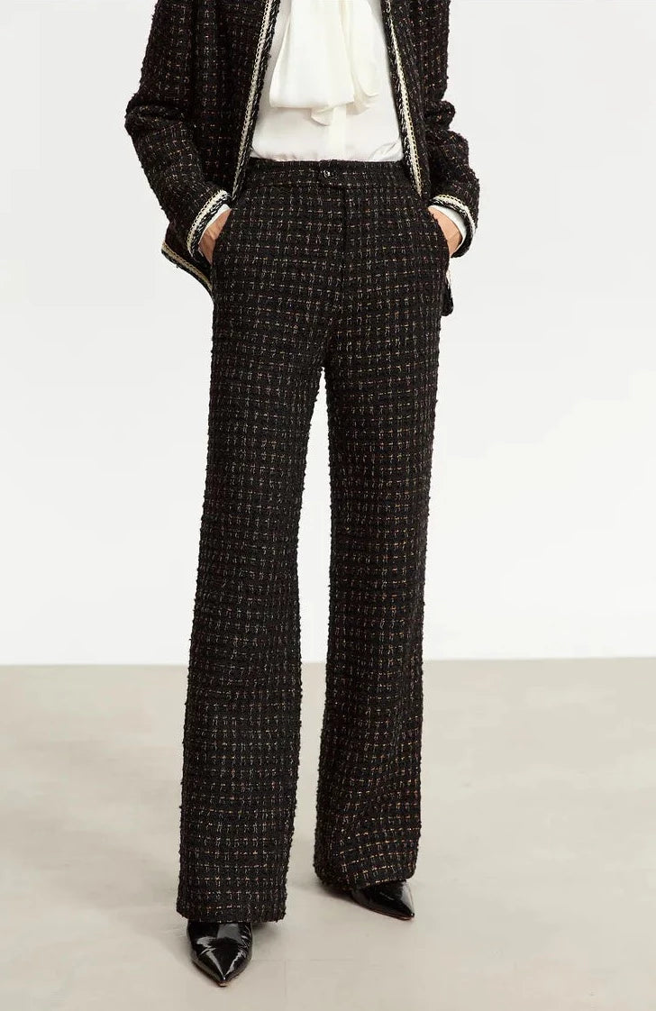 “Fantasy” Women’s Parisian Style Tweed Suit