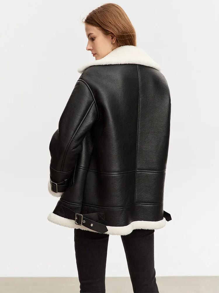 “Amy” Women’s Vintage Oversized Lambswool Fur Coat