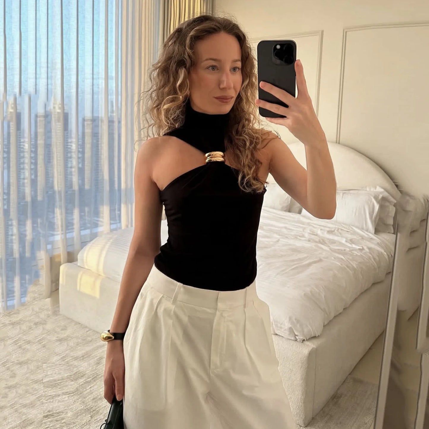 "Mrs. Banks" Women's Elegant Sleeveless Turtleneck Top