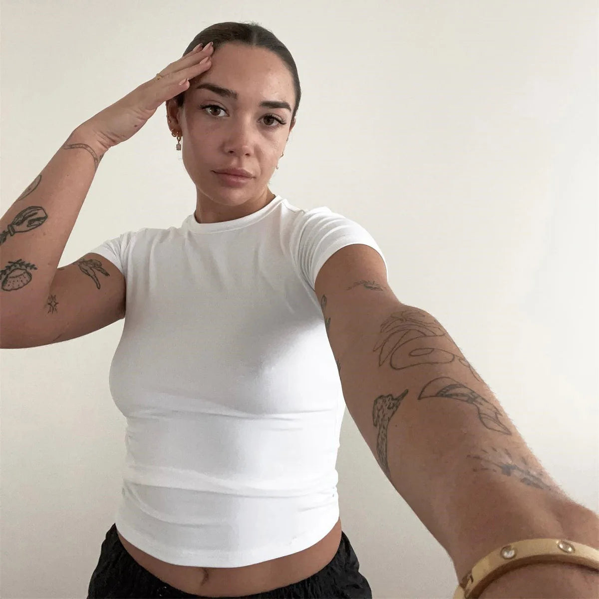 "Lé Tee" Women's Short Sleeve Casual Crop Top