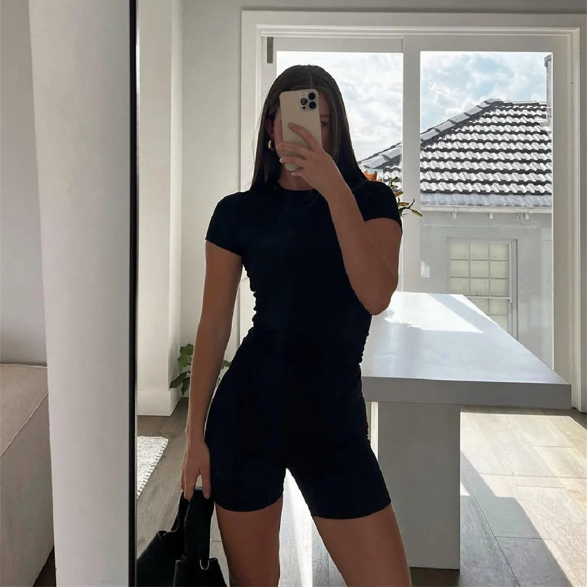 "Lé Tee" Women's Short Sleeve Casual Crop Top