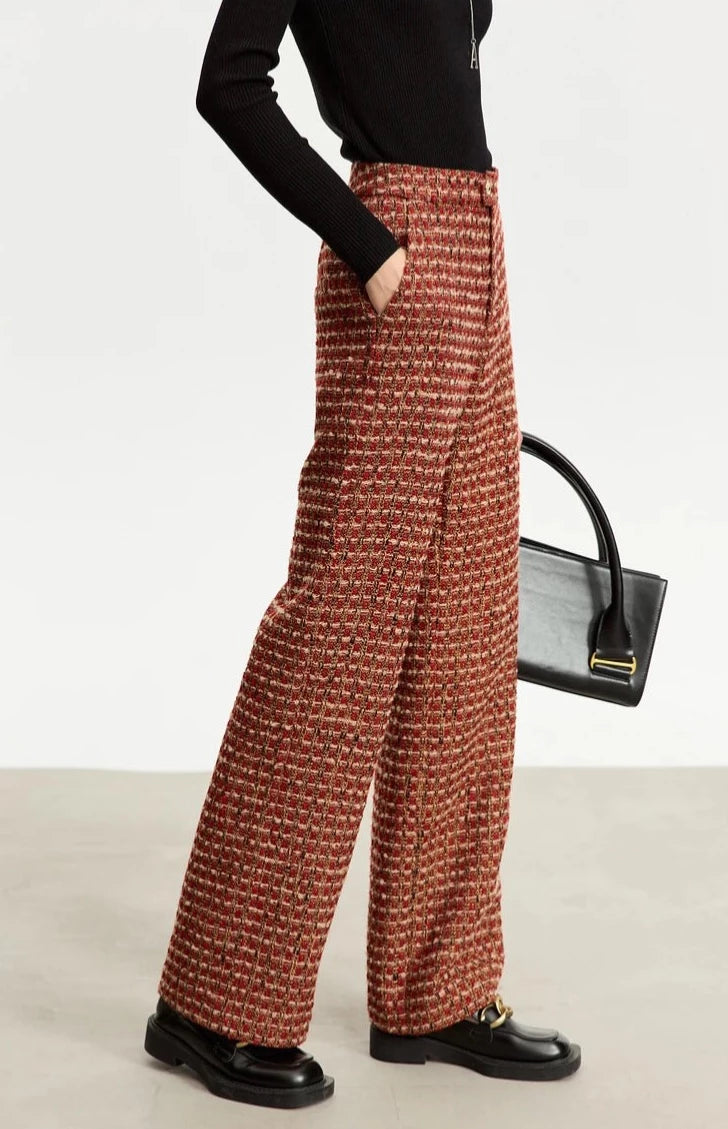 “Fantasy” Women’s Parisian Style Tweed Suit