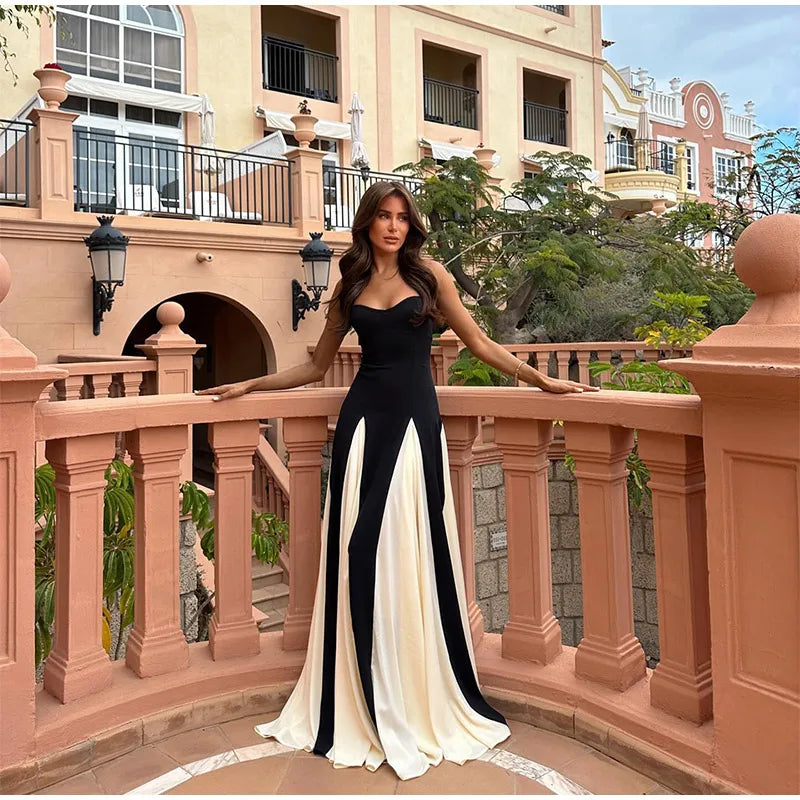 "Daisy" Women's Backless Pleated V-neck Maxi Dress
