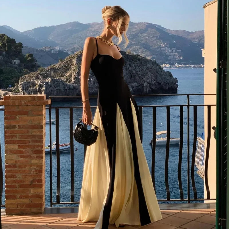 "Daisy" Women's Backless Pleated V-neck Maxi Dress